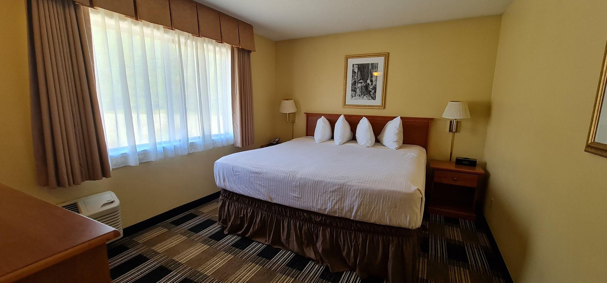 Oakridge Inn & Suites Exteriör bild