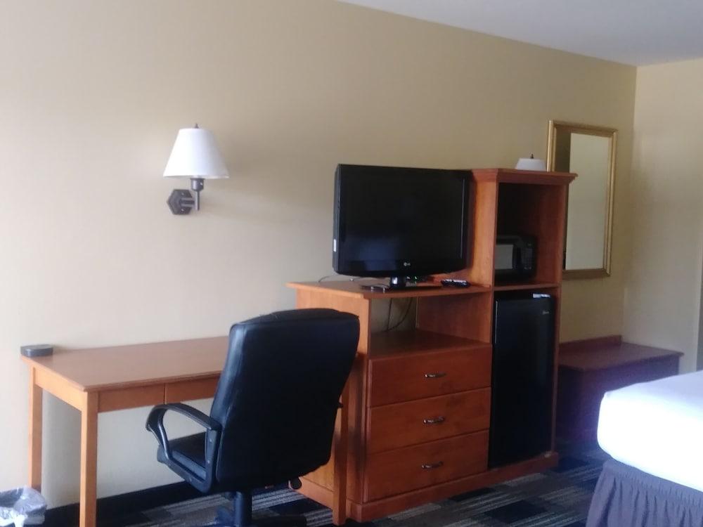Oakridge Inn & Suites Exteriör bild