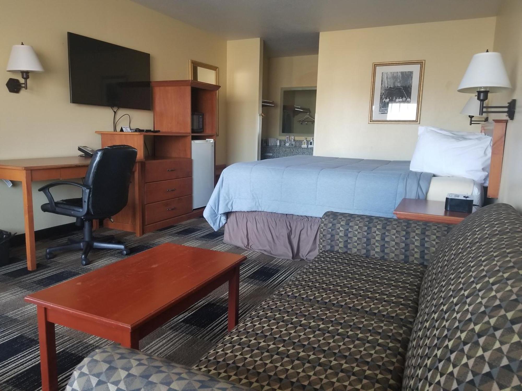Oakridge Inn & Suites Exteriör bild